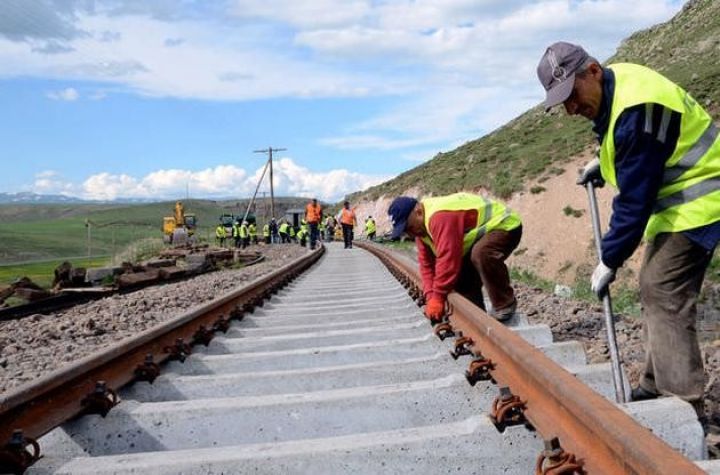 Şahdağ və Qəbələ turizm mərkəzlərinə dəmir yolu çəkiləcək