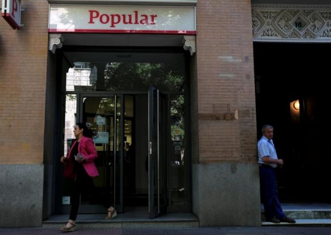 Bank dövlətin yardımı olmadan xilas edildi -  1 avroya satıldı