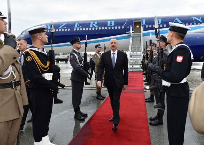 İlham Əliyev Polşadadır