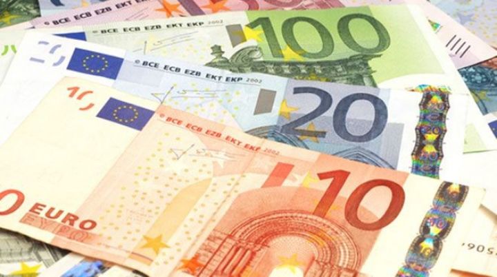 Avro Dollar qarşısında bahalaşır