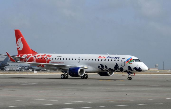 Müntəzəm aviareysinə başladı