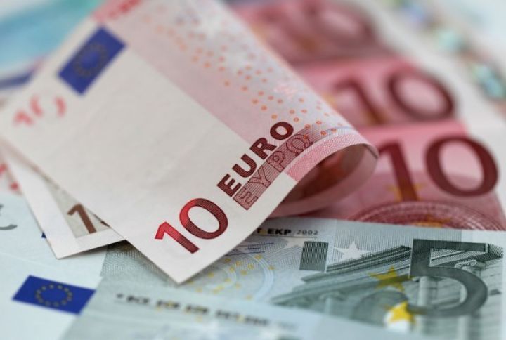 "Avro/dollar Draghi ilə 1.20-ni keçə bilər"