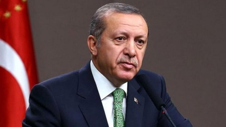 "Banklara hücum edərək valyuta almayın"