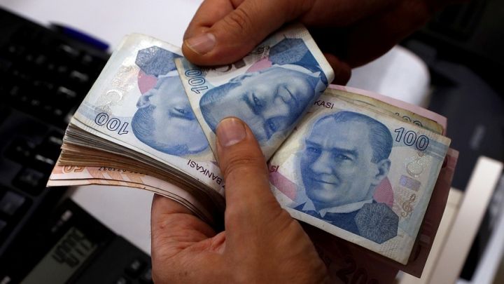 Türk lirəsinin bahalaşması davam edir