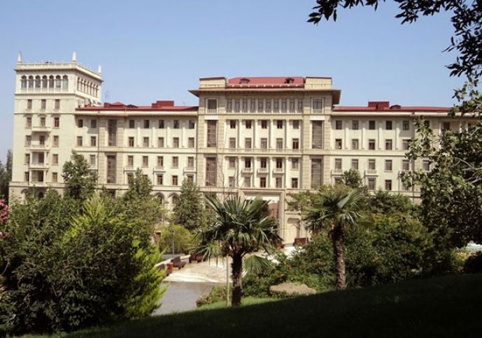 Baş nazirin Dövlət Xidmətinin keçmiş rəisinə hökumətdə vəzifə verdiyi bildirilir