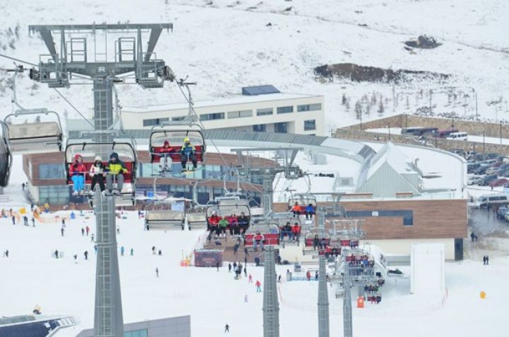Sədr: “Şahdağ" Turizm Mərkəzinə turist axını güclənəcək”