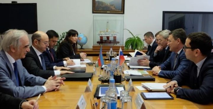 Pərviz Şahbazov və Aleksandr Novak görüşüb
