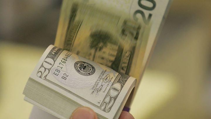 Banklarda Dollar və Avronun alış-satış qiymətləri - YENİLƏNİR