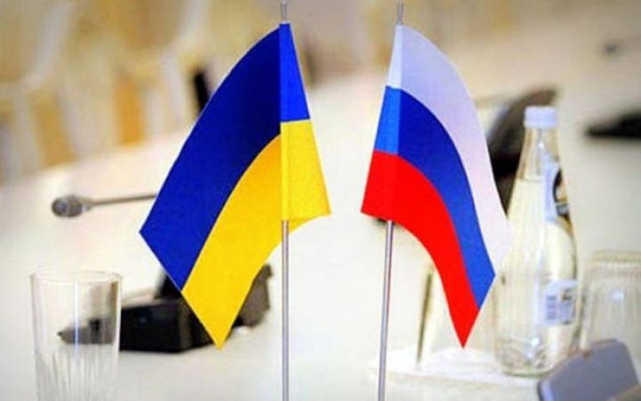 Ukrayna Rusiya ilə 40-a yaxın müqaviləni ləğv edəcək