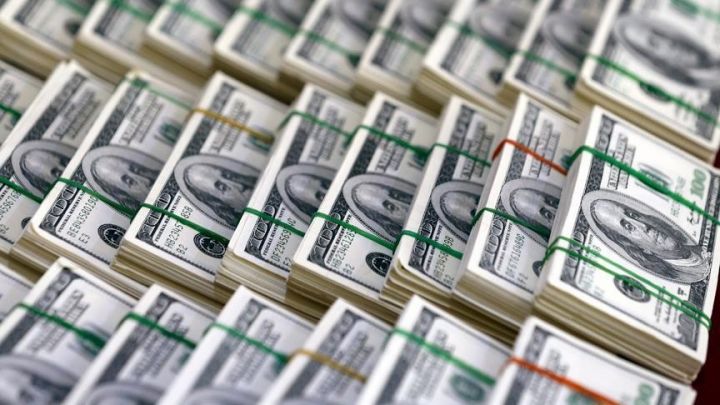 Hərraclarda dollar satışı kəskin azalıb - AÇIQLAMA
