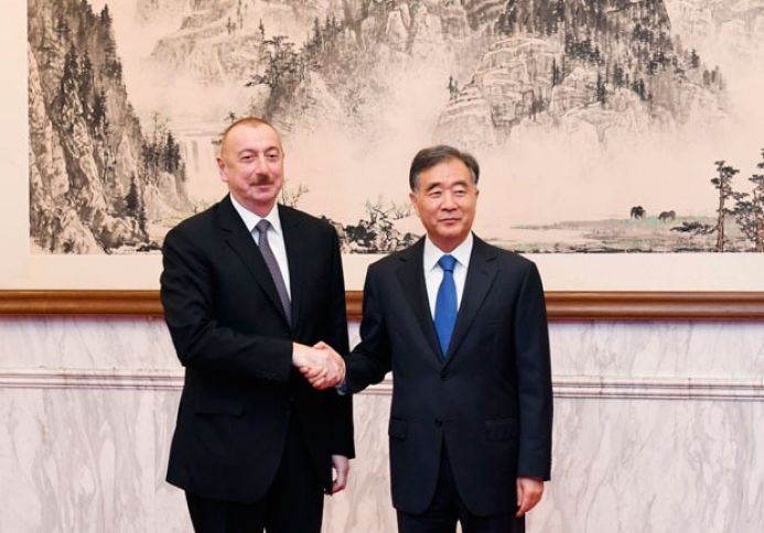 Ticarət dövriyyəsinin artırılması, investisiya qoyuluşu müzakirə olunub