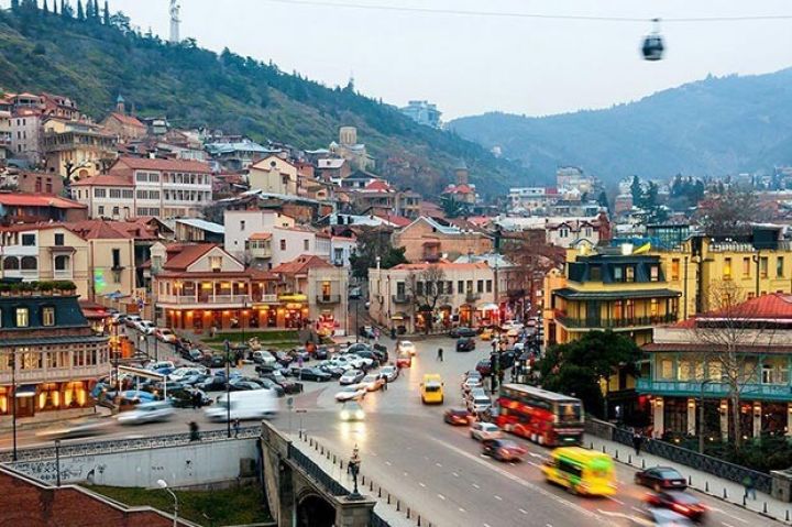 Gürcüstanın turzimdən gəlirləri 300 milyon dollar azalıb