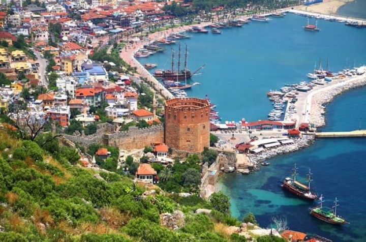 Antalyada nə qədər azərbaycanlı yaşayır?