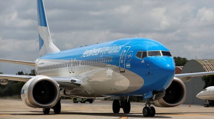 “Boeing”in səhmləri sürətlə ucuzlaşır