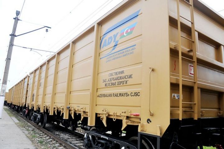 Rusiya şirkətlərinin dağ mədən və metallurgiya yükləri Bakı-Tbilisi-Qars yolu ilə daşınacaq