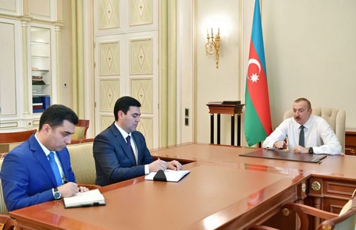 Prezident yeni təyin etdiyi icra başçılarını qəbul edib