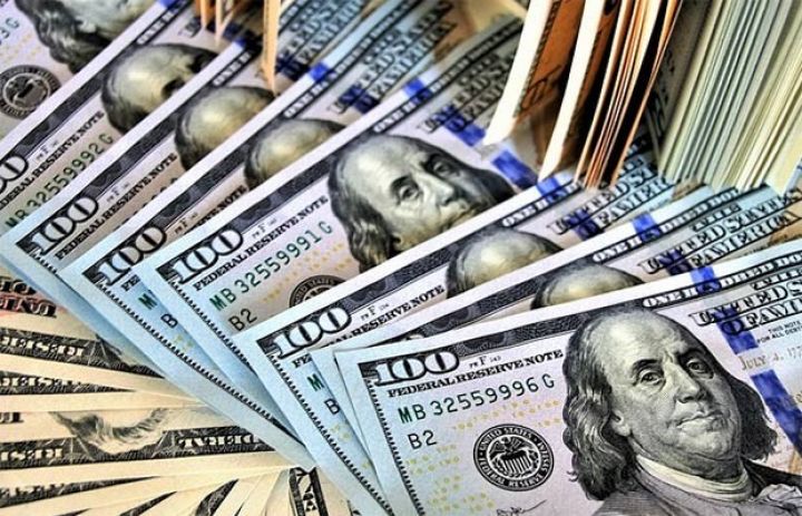 Dolların bazar ertəsinə olan rəsmi məzənnəsi açıqlandı