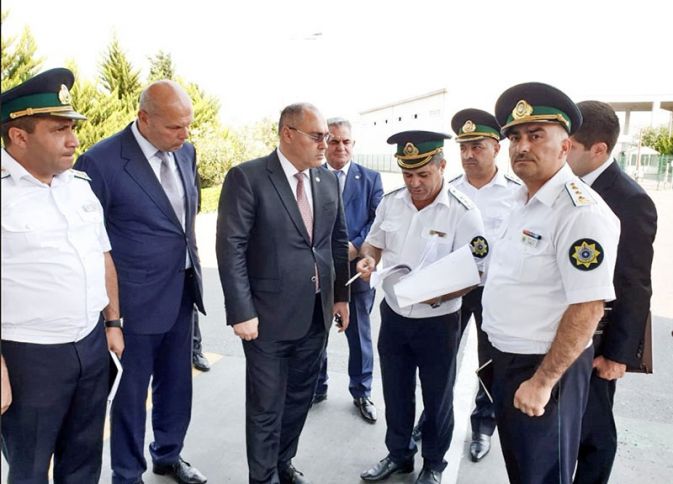 Səfər Mehdiyev gömrük postunda tapşırıqlar verib