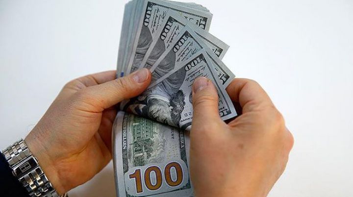 Dolların sabaha olan rəsmi məzənnəsi açıqlandı