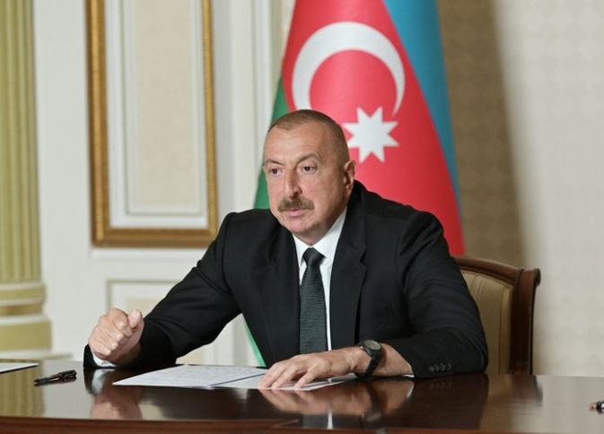 İlham Əliyev müşavirə keçirdi - YENİLƏNİB