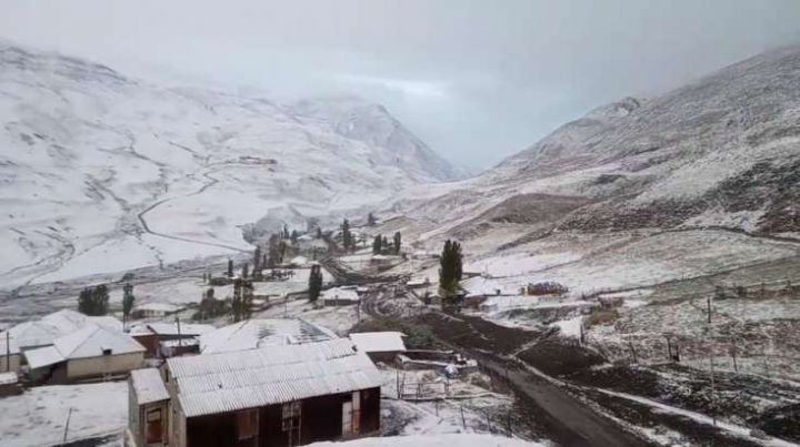 Daşkəsənə qar yağıb