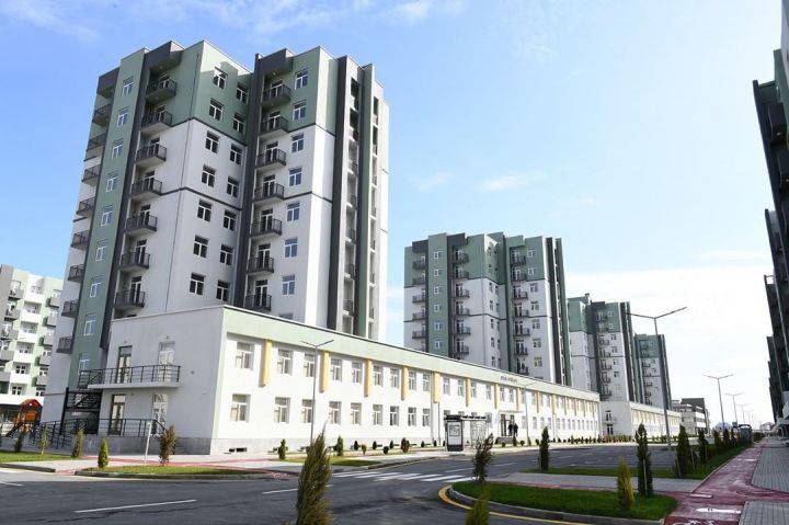 Yevlaxda yaşayış binalarının tikintisi ilə əlaqədar layihələri hazırlayacaq şirkət seçilib