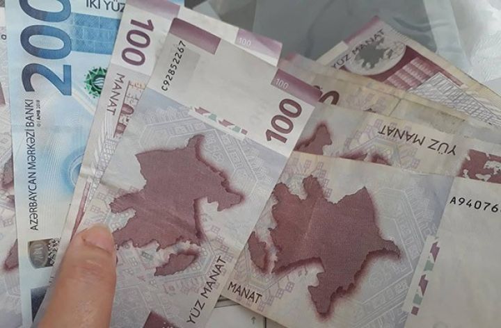 "Azərbaycan manatı dollara qarşı lazımi dərəcədə dəyərləndirilməyib"