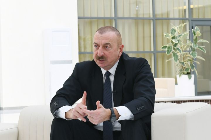 İlham Əliyev Elman Rüstəmovu tənqid etdi - "Bu, özbaşınalıqdır"