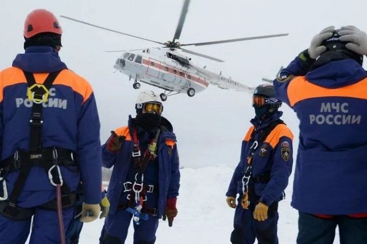 Rusiyada 16 nəfərlik turist qrupu qar uçqunu altında qalıb, 13-ü uşaqdır