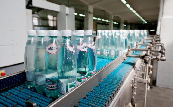 “Borjomi” işçiləri tətili dayandırıb, zavod istehsalı bərpa edəcək