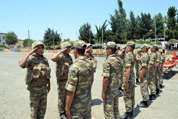Bu hərbi qulluqçular 10 il xidmət etdikdə mənzil ala biləcəklər