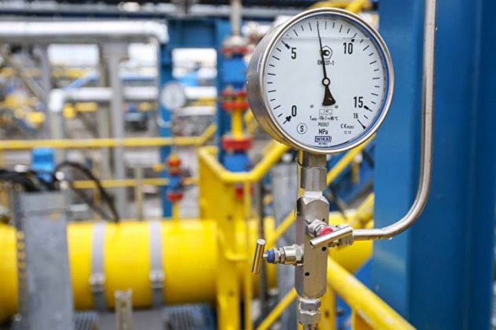 Avropada təbii qaz 1 100 dollar civarında satılır