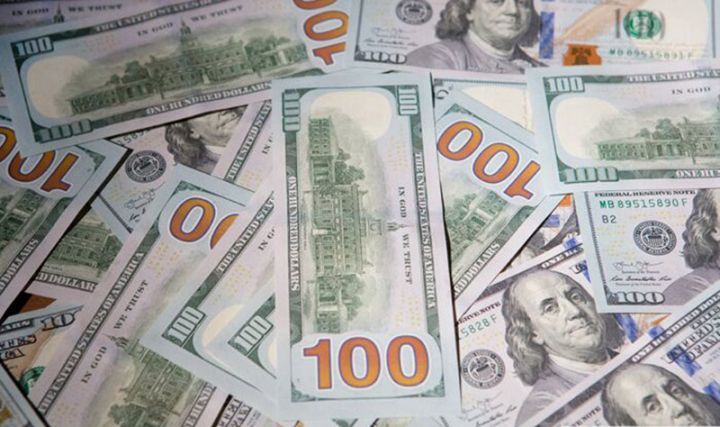 Valyuta hərracında satış 100 milyon dolları da keçdi