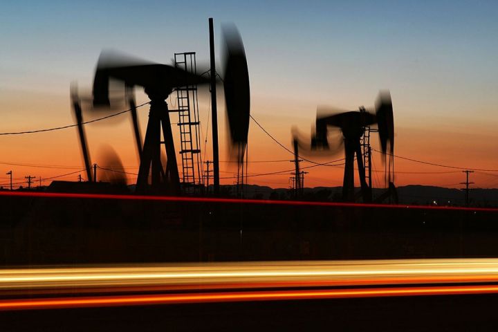 "Barclays" neft qiymətləri üzrə proqnozunu yüksəltdi