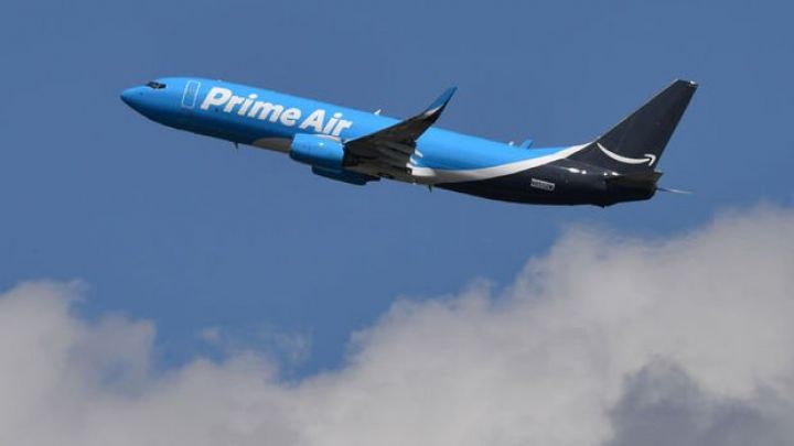 Amazon uzun mənzilli yük təyyarələri alır