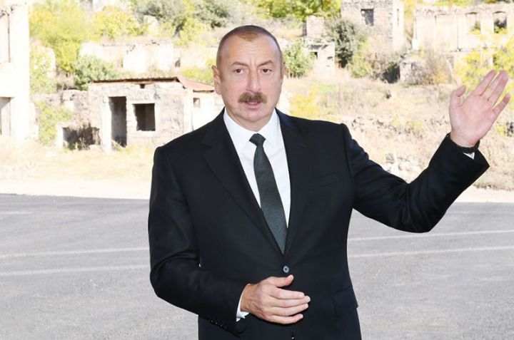 İlham Əliyevdən “Azərbaycanın daimi Prezidenti” təklifinə münasibət