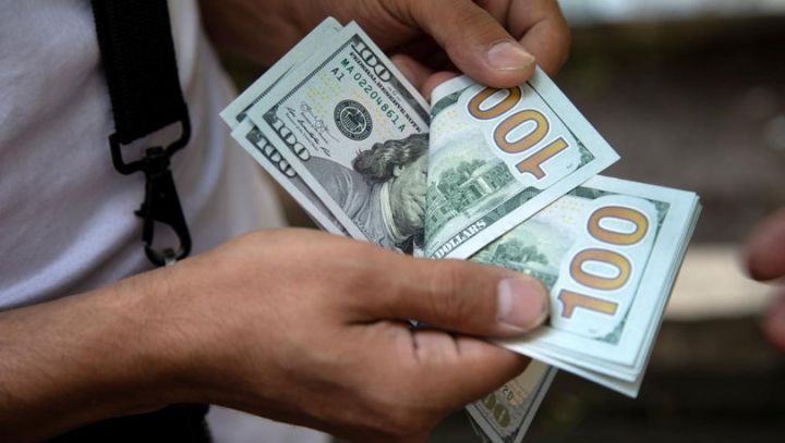 Bakıda 100 milyon dollarlıq istiqrazlar satıldı - 754 İNVESTORDAN 380 MİLYON DOLLARLIQ SİFARİŞ