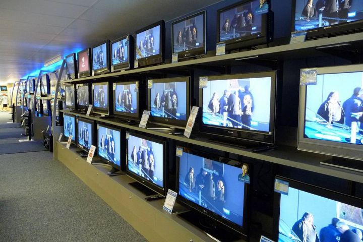Azərbaycan əhalisi televizor alışını bu il kəskin artırıb