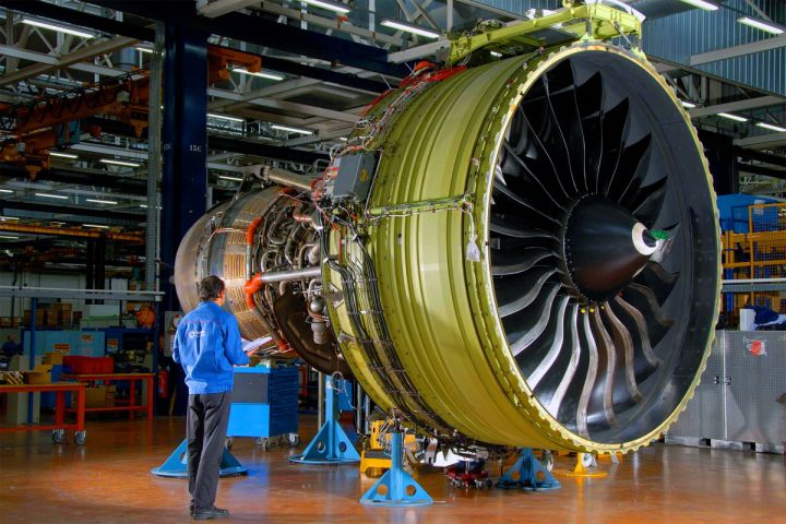 Rusiya və Çin "Boeing" və "Airbus"la rəqabət aparacaq təyyarə hazırlayır