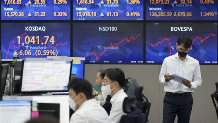 Asiya birjalarında "Evergrande" qorxusu hakimdir