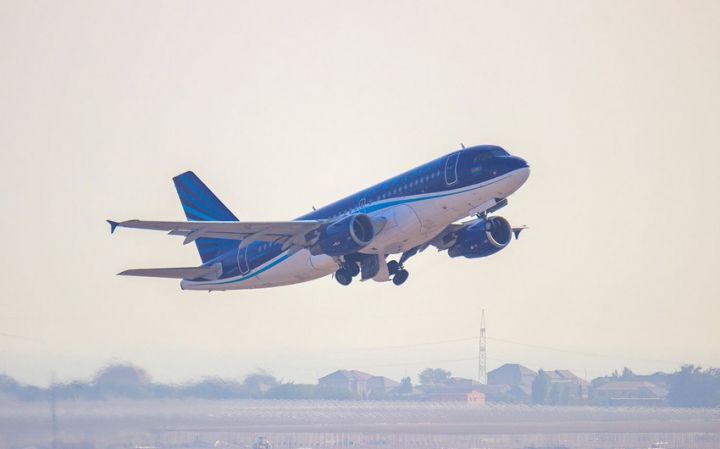 AZAL Bakıdan Praqaya uçuşlara endirim etdi - QİYMƏT