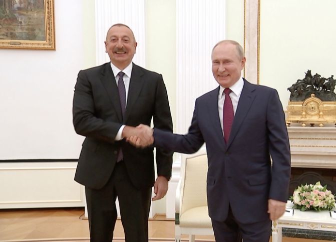 Putin: "Yaxın vaxtlarda Azərbaycana nüfuzlu nümayəndə heyəti göndərməyi planlaşdırırıq"