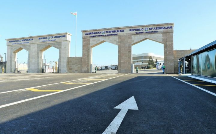 "Azərbaycan gələn həftə quru sərhədlərini aça bilər"