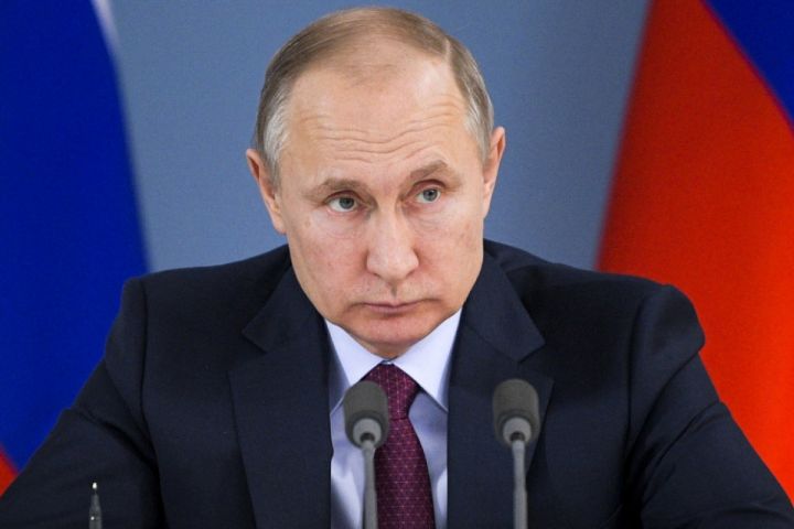 “Dolların etibarına ciddi zərbə vurulub” - Putin