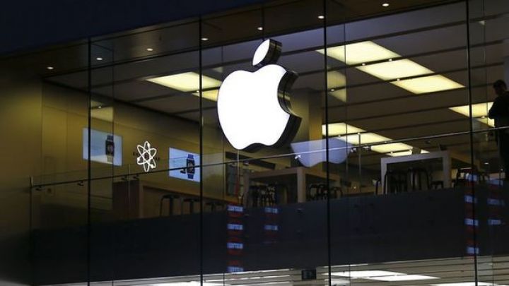 Apple bazar dəyəri 3 trilyon dolları keçən ilk şirkət oldu