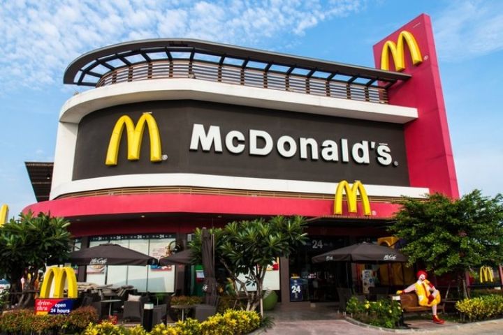 McDonald's-ın gəlirləri 2016-cı ildən bəri ən yüksək səviyyəyə çatıb