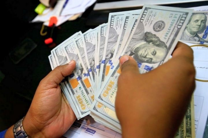 Azərbaycana daxil olan pul baratlarında böyük artım - 6 ayda 1,1 MİLYARD DOLLARI KEÇİB