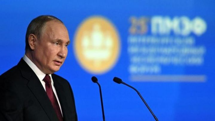 Putin: Sürətlənin inflyasiyaya görə ABŞ və Avropa İttifaqı məsuliyyət daşıyır