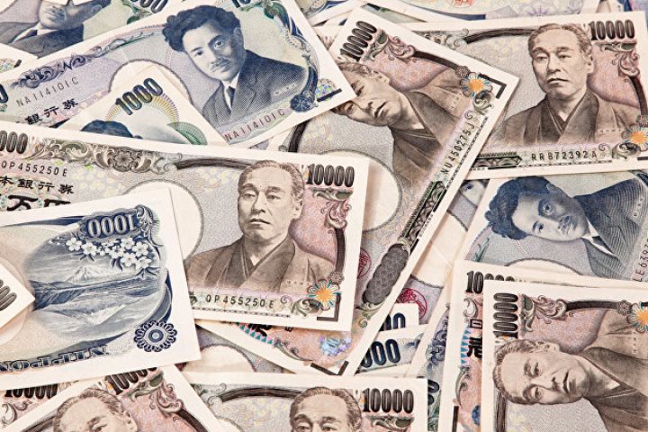 Dollar/Yapon yeni məzənnəsi bazara müdaxilə səviyyələrini keçib