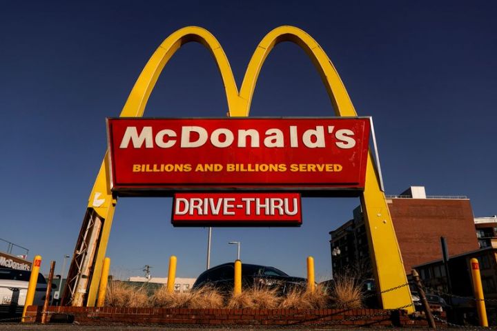 McDonald's ABŞ ofislərini müvəqqəti bağlayır